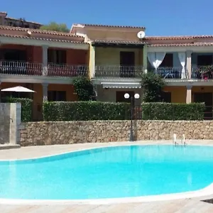 https://casa-cala-sardegna-budoni-residence-con-piscina.in-sardinia.net